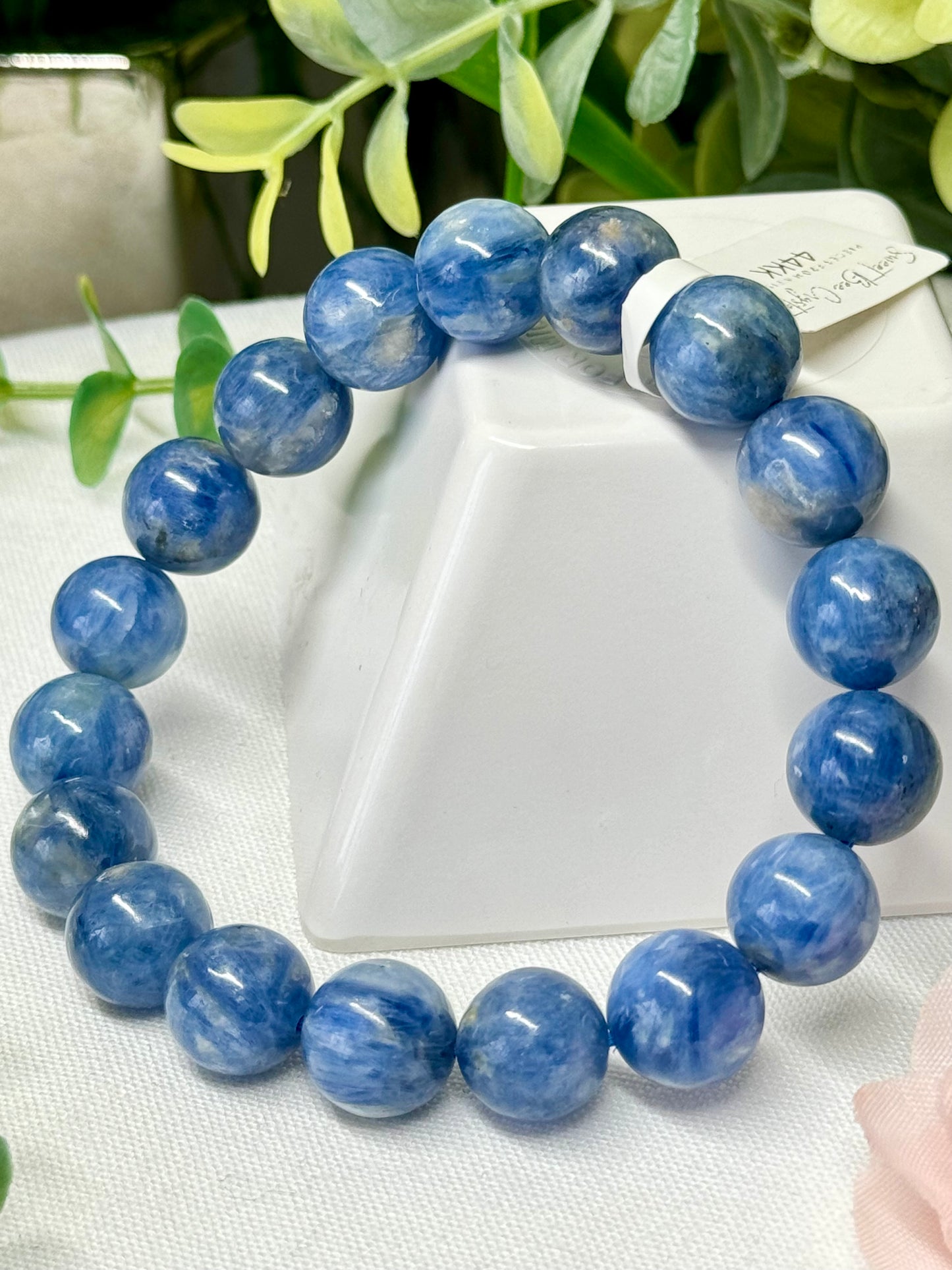 High quality kyanite bracelet. 11.7mm beads and fits size 7” wrist. Can be resized