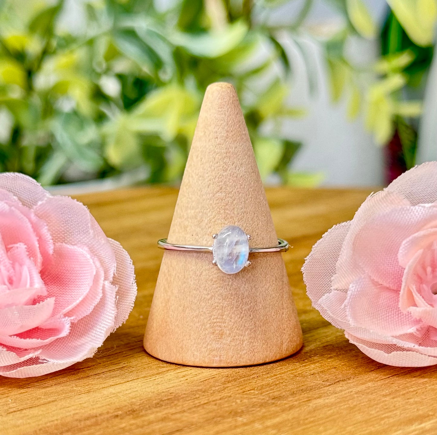 Simple moonstone ring. S925 sterling silver and adjustable