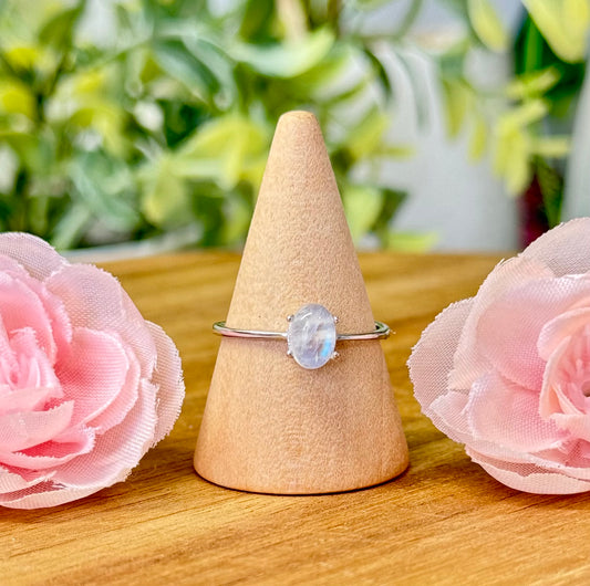 Simple moonstone ring. S925 sterling silver and adjustable