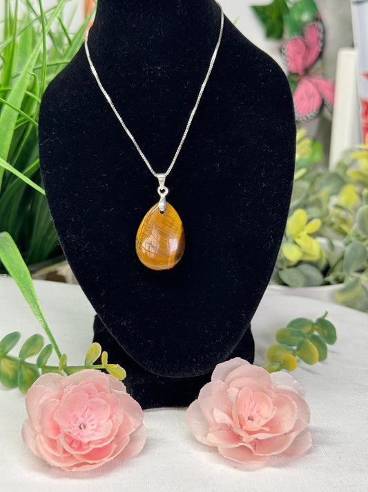 Simple tigers eye necklace with adjustable chain 18” and smaller. S925 plated copper