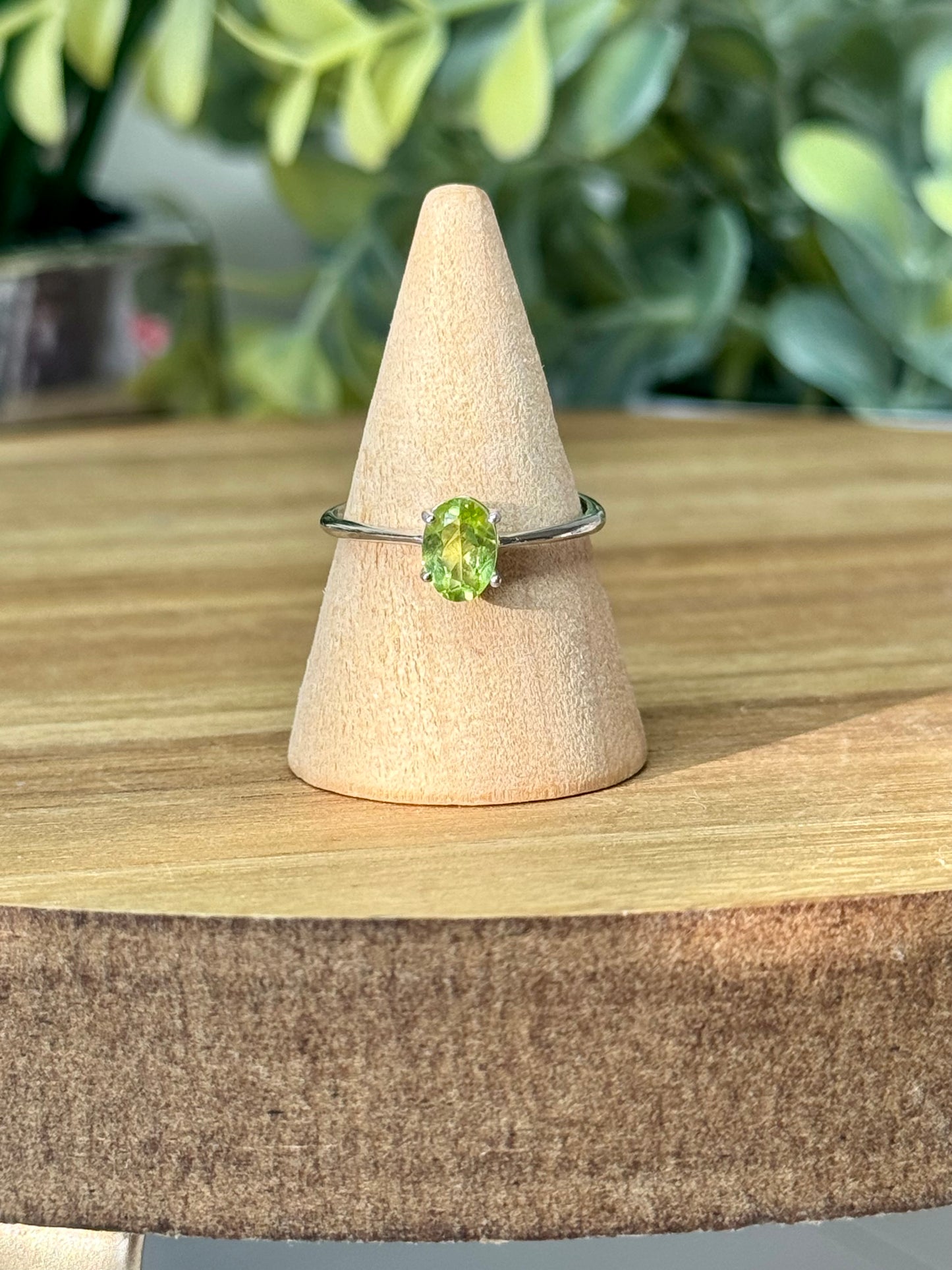 Peridot ring s925 Sterling silver and adjustable