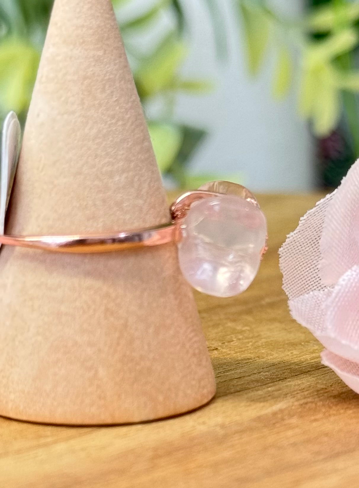 Rose Quartz bow ring. Rose gold plated s925 sterling silver and adjustable