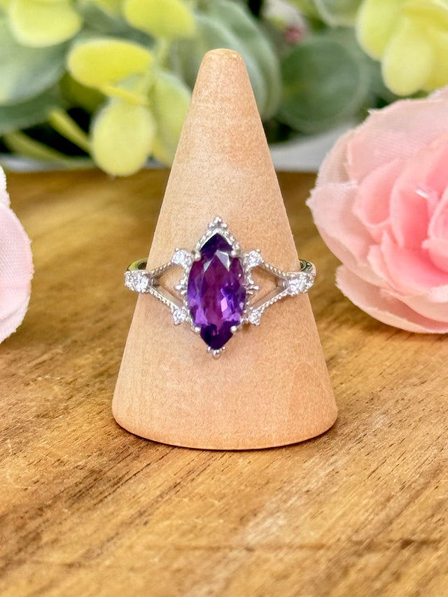 Gorgeous marquis amethyst ring. S925 sterling silver and adjustable