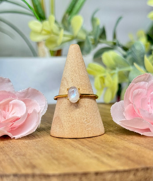 Moonstone ring. Gold plated s925 sterling silver and adjustable