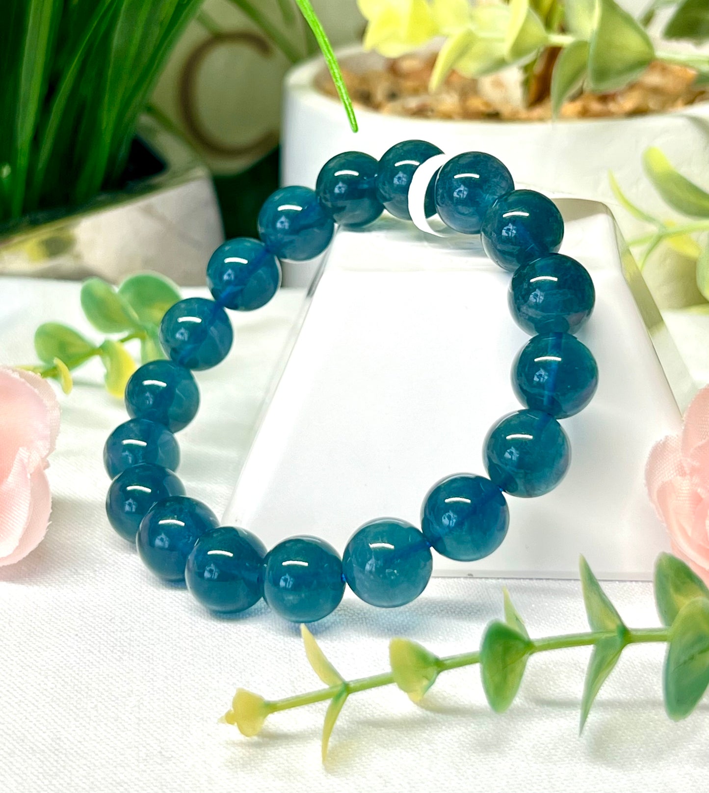 Gorgeous blue fluorite bracelet. 10.2 mm beads and fits wrist size 7”*