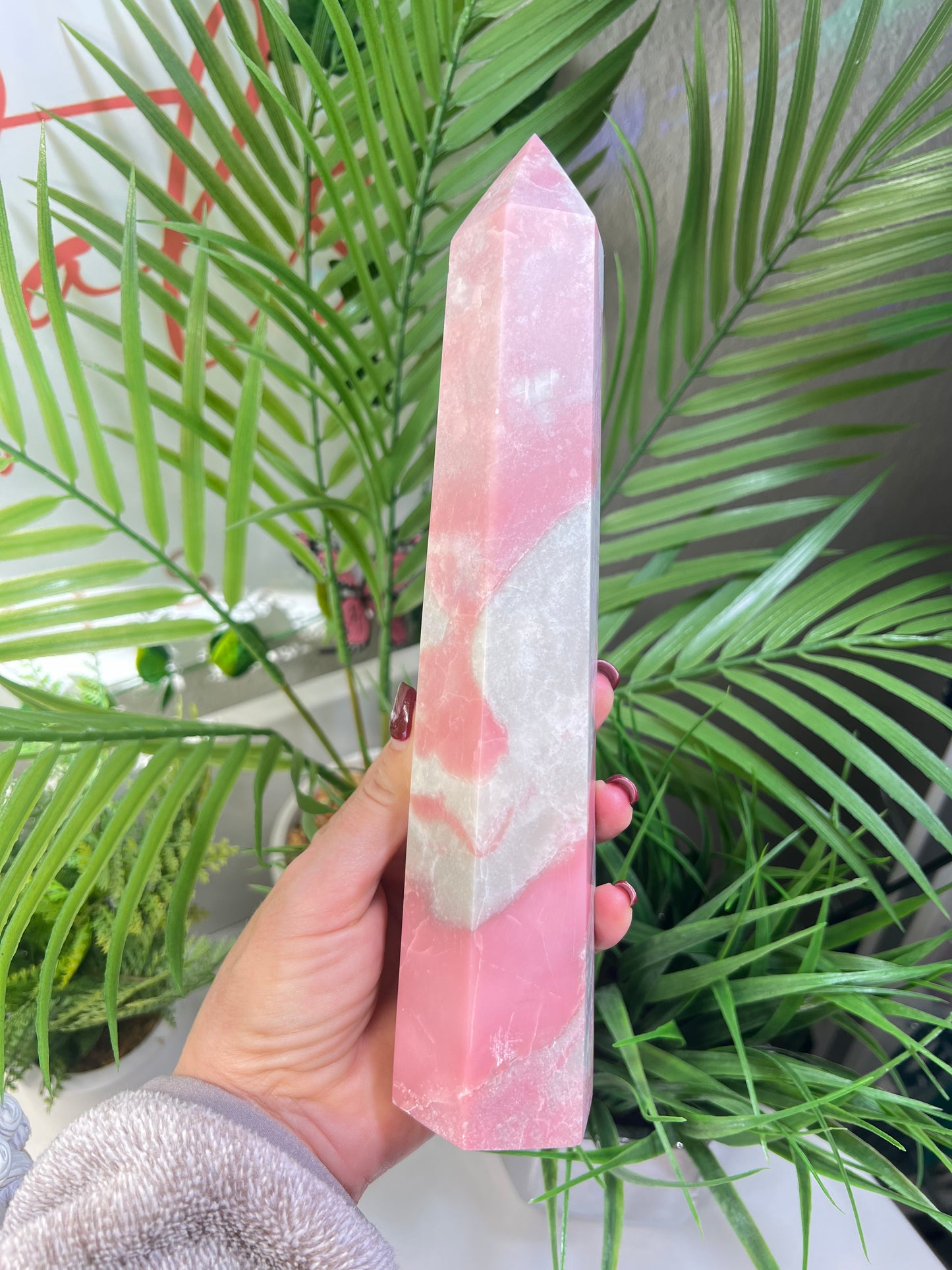 XXL pink opal tower