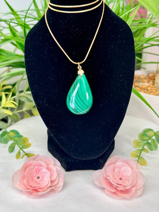 Malachite tear drop necklace. 18” gold plated chain