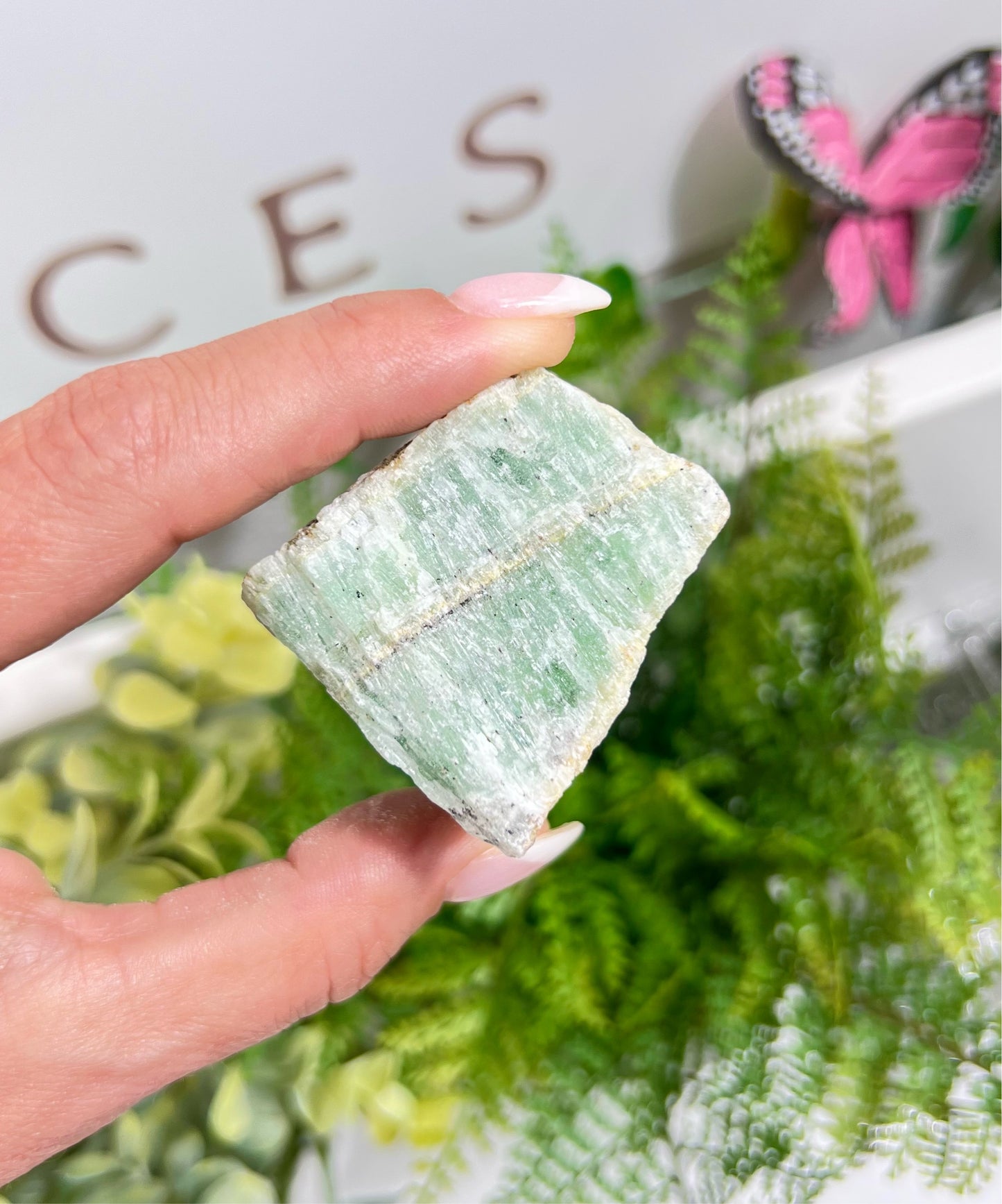 Raw green calcite