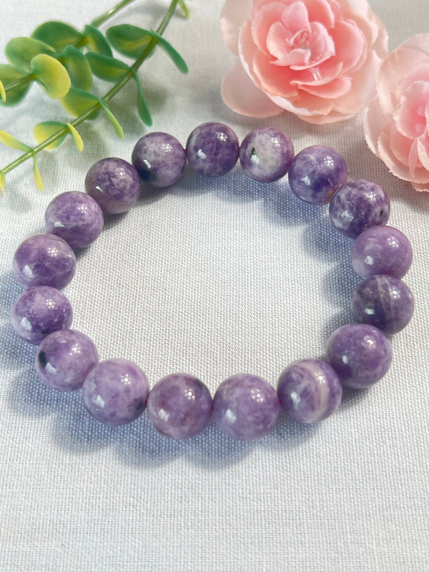 Lepidolite bracelet (elastic) 10/8mm beads